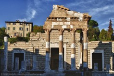 Brescia-Il tempio Capitolino (73 d.C.)._000268.jpg