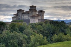 Parma Castello di Torrechiara2.jpg