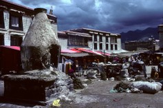 T_Lhasa_Barkhor-Square_30.jpg