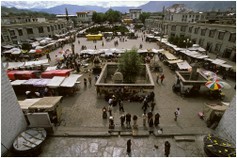 T_Lhasa_Barkhor-Square_46.jpg