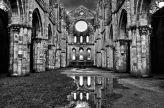 IT_Abbazia-di-San-Galgano.jpg